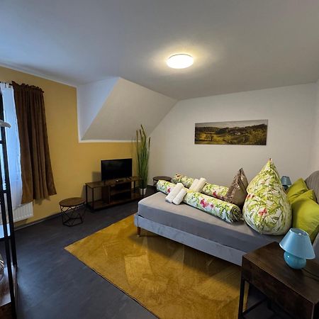 Ada&Cris Apartament Klotten Exteriör bild